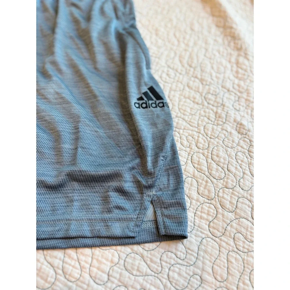 Adidas Mens‎ Blue Heathered Shorts Size Small Zipper Pocket NWOT